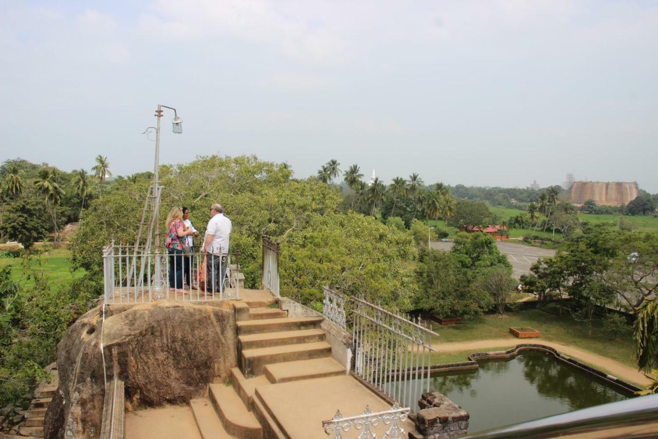 Miheen Hotel & Resort - Anuradhapura Mihintale Extérieur photo